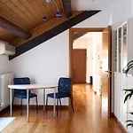 Luxury Penthouse Porta Romana Lägenhet *
